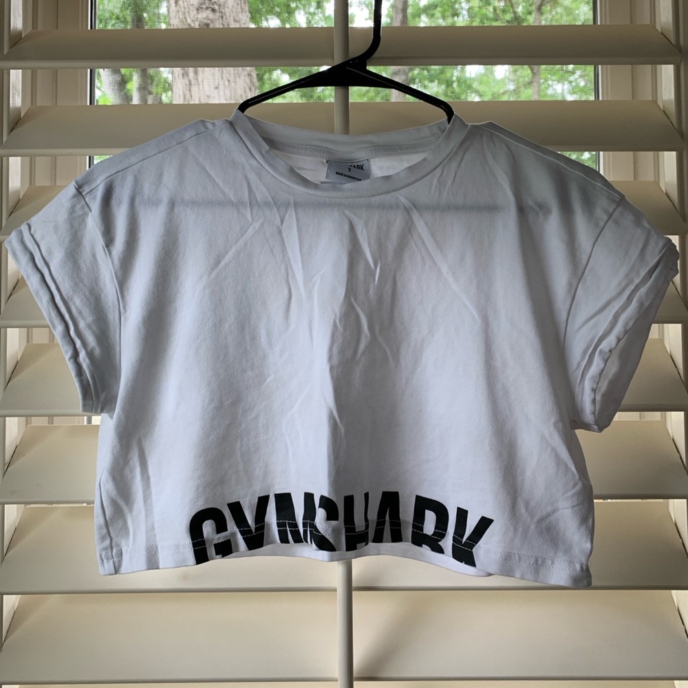 White Cropped Gymshark Tshirt